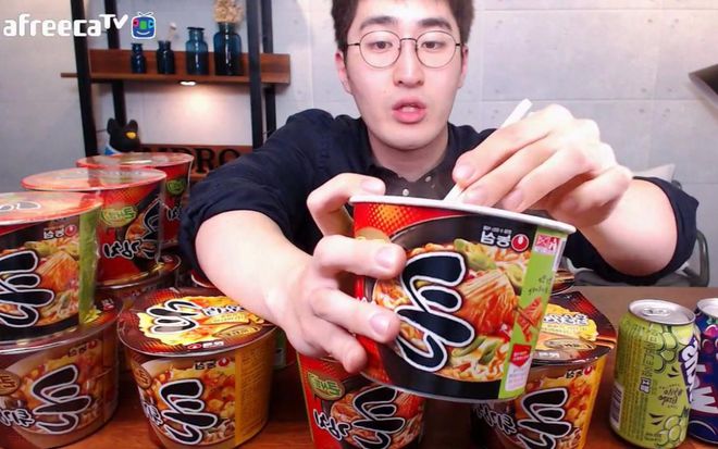 凯发K8国际首页甜品吃播吃甜品视频视频时代吃播泛娱乐 值得推荐的人气美食