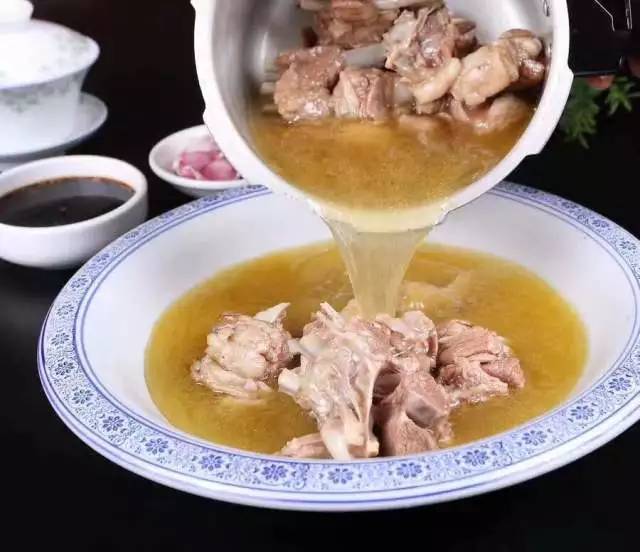 凯发k8，快来看哦最具宁夏特色的百种旅游美食出炉啦！